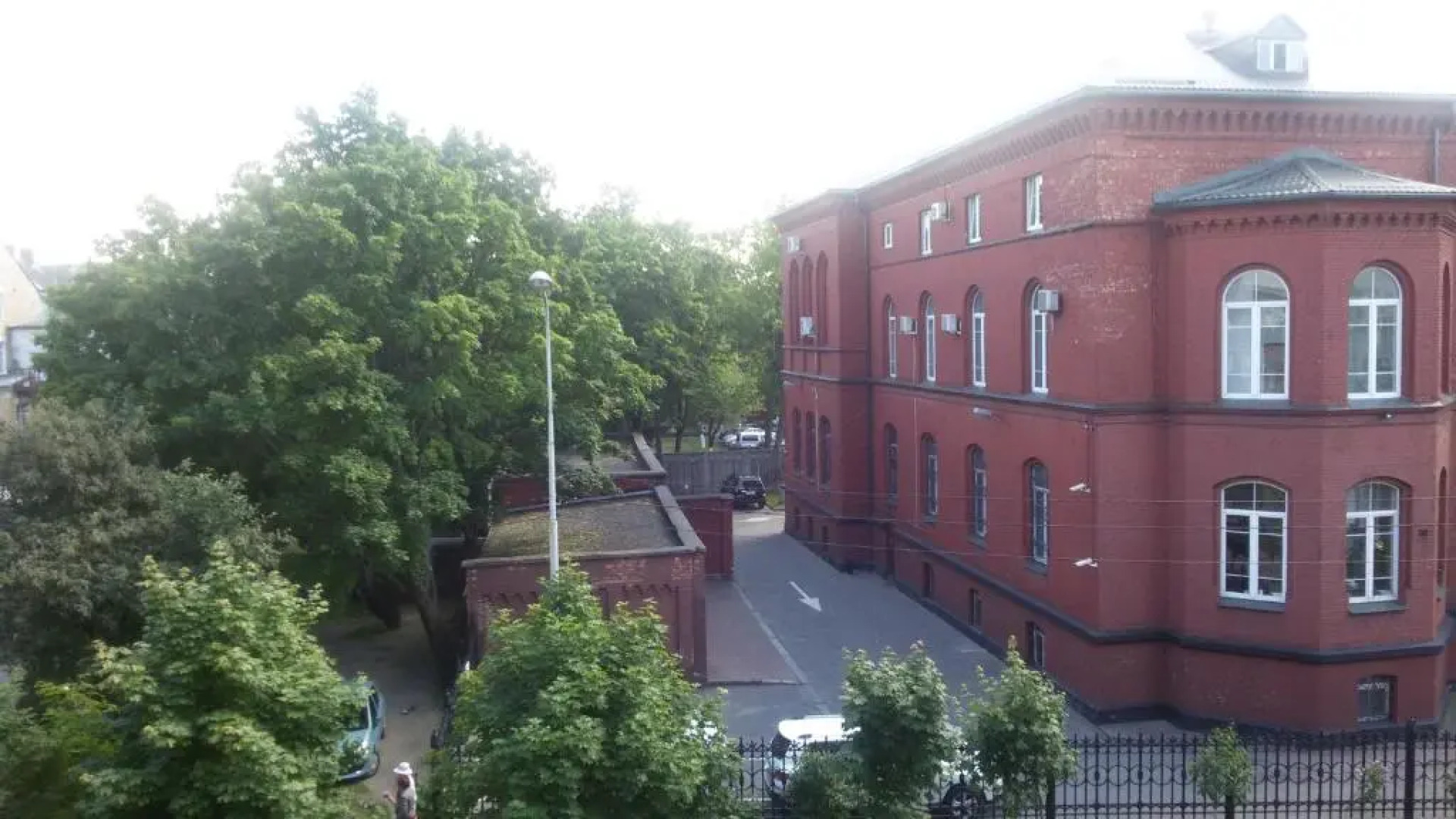 Апартаменты Трёхкомнатный Люкс, центр, площадь Победы, Черняховского 10А, Колибри#10А