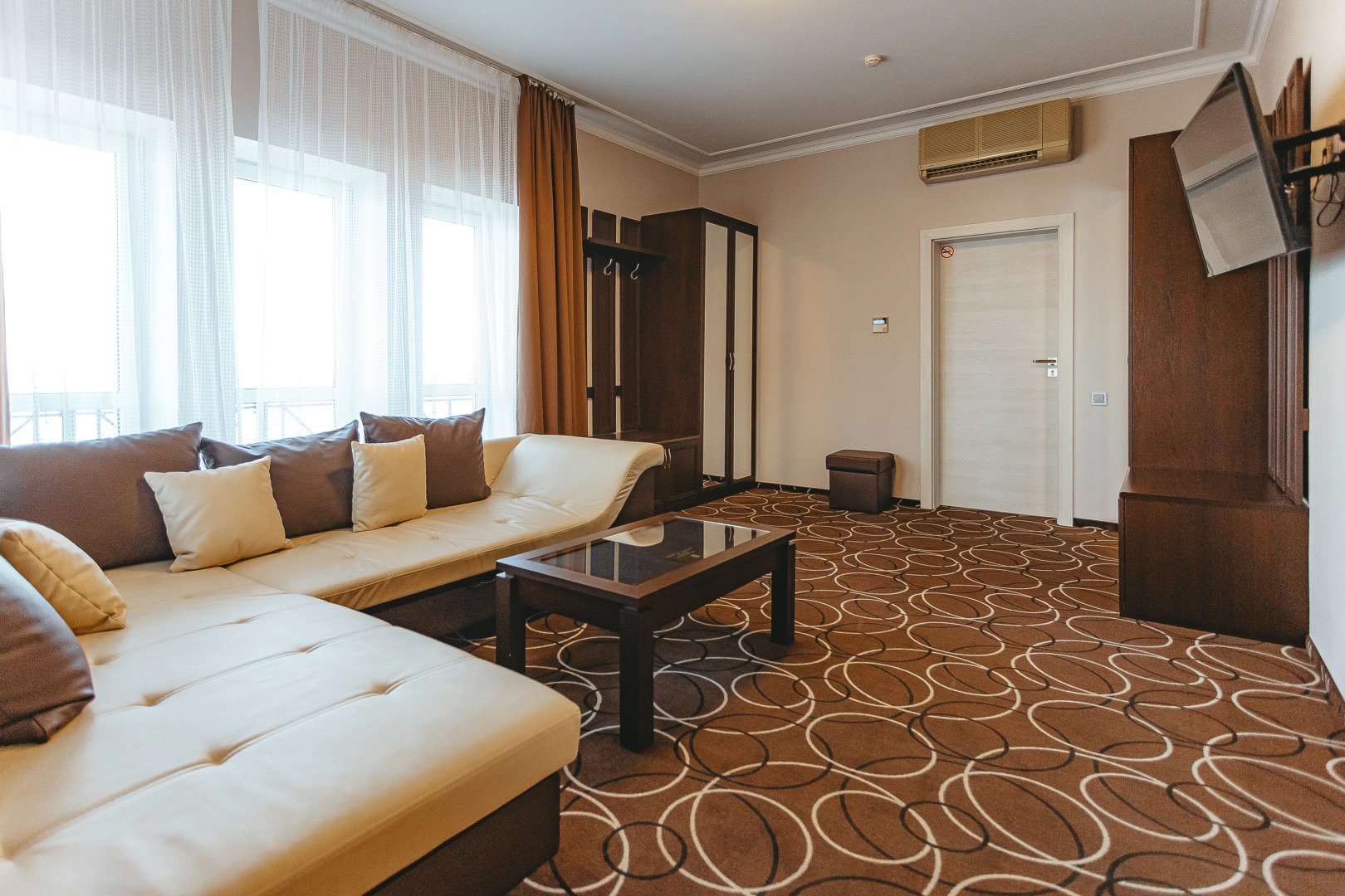 Отель Априори