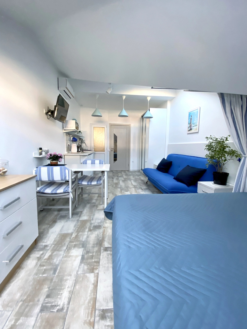 Квартира море-2