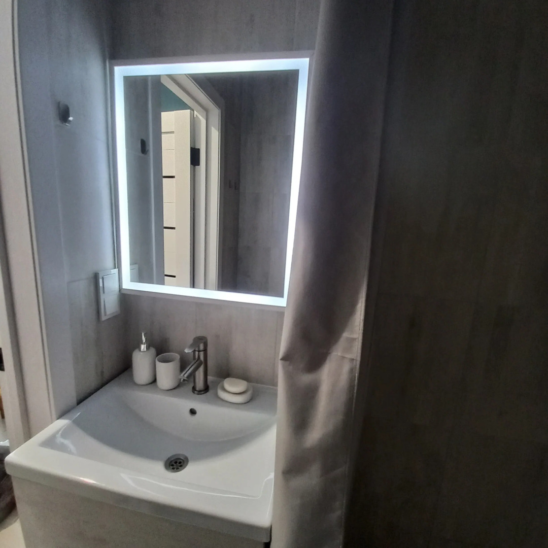 Квартира с кондиционером рядом с метро