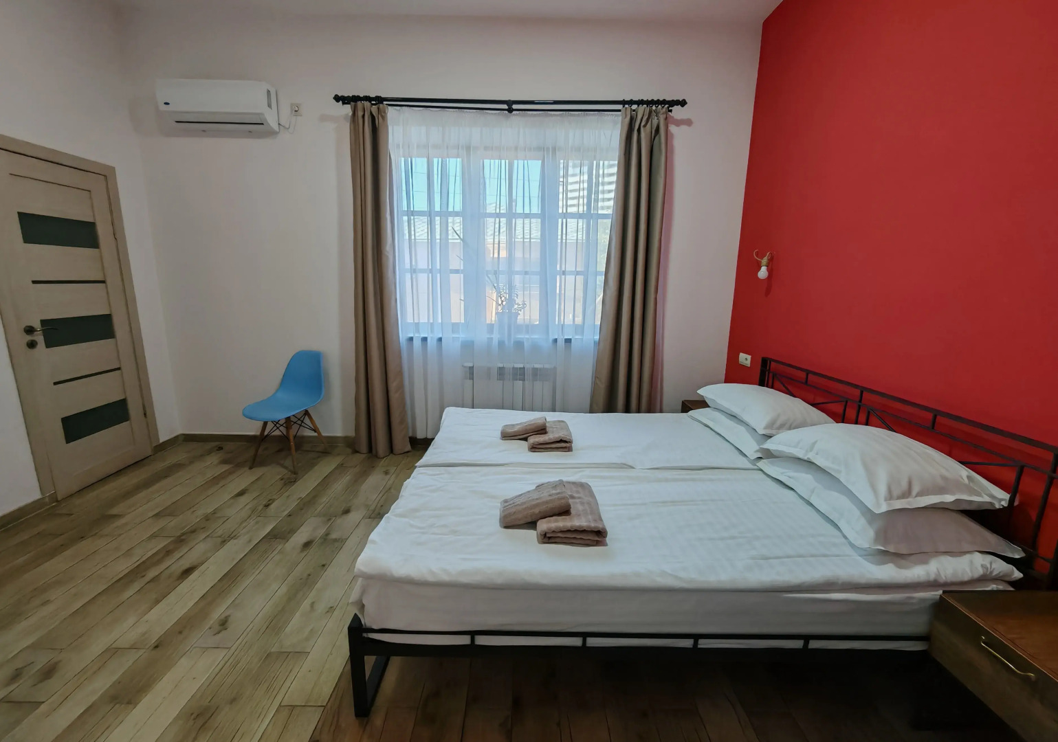 Отель Blur Inn Gallery