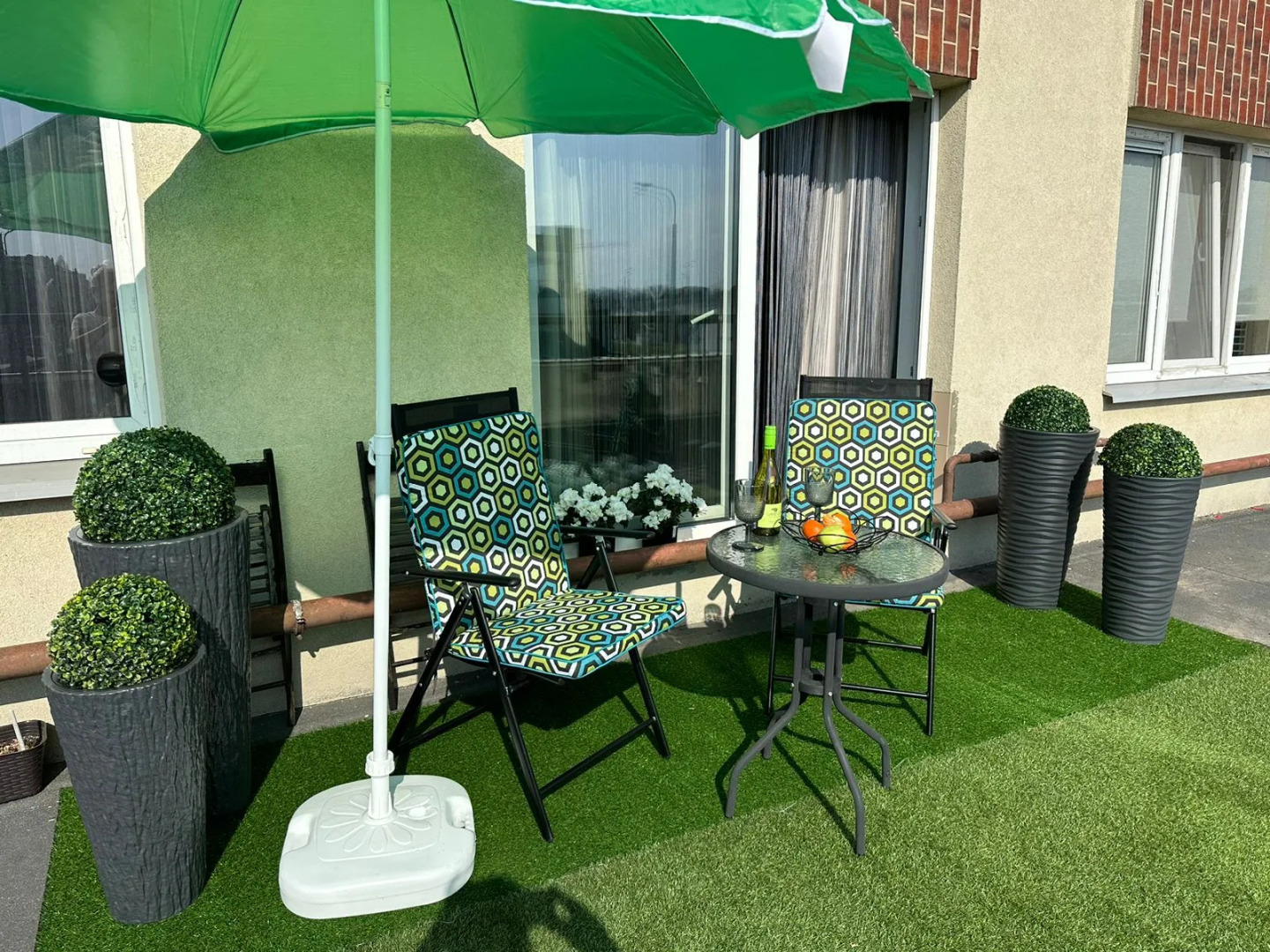 Квартира класса люкс с террасой и видом на реку в центре Рыбной деревни, остров Канта в Калининграде