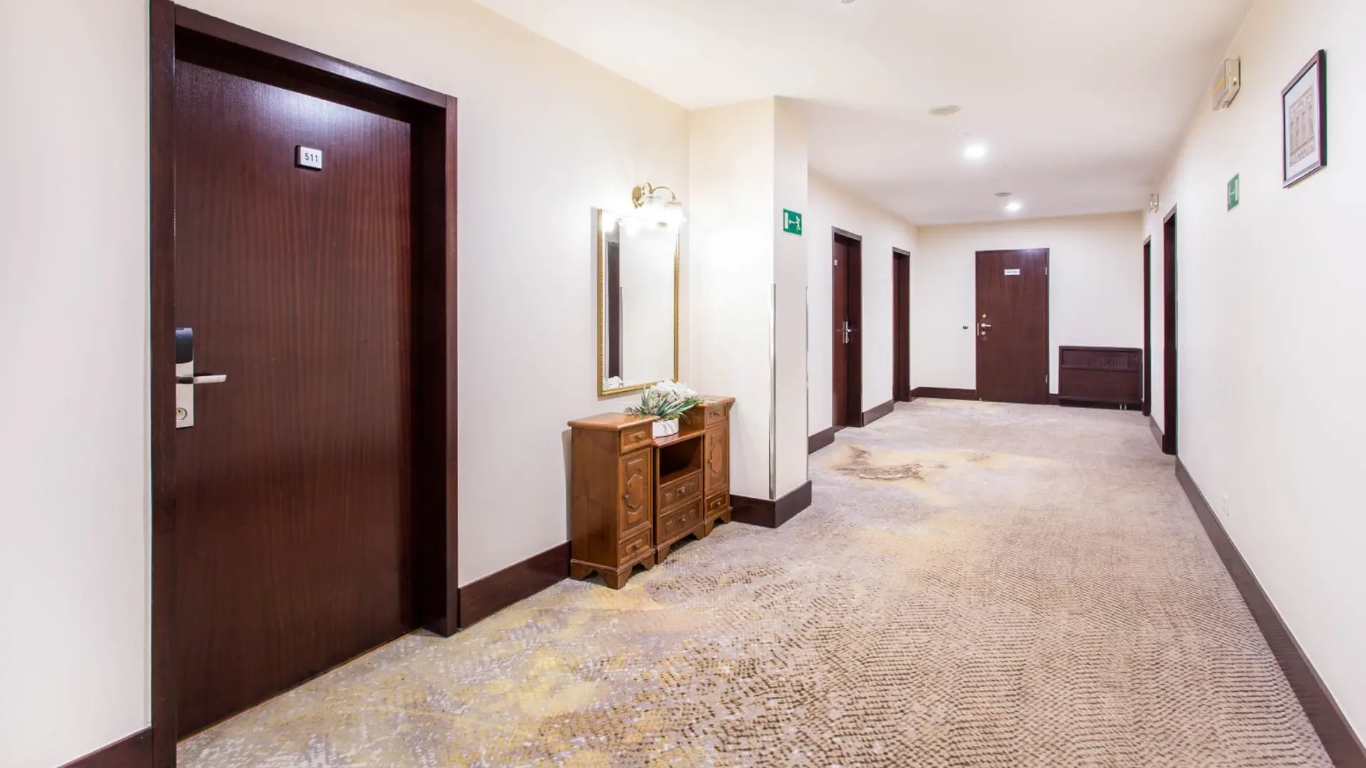 Отель Qubus Wroclaw