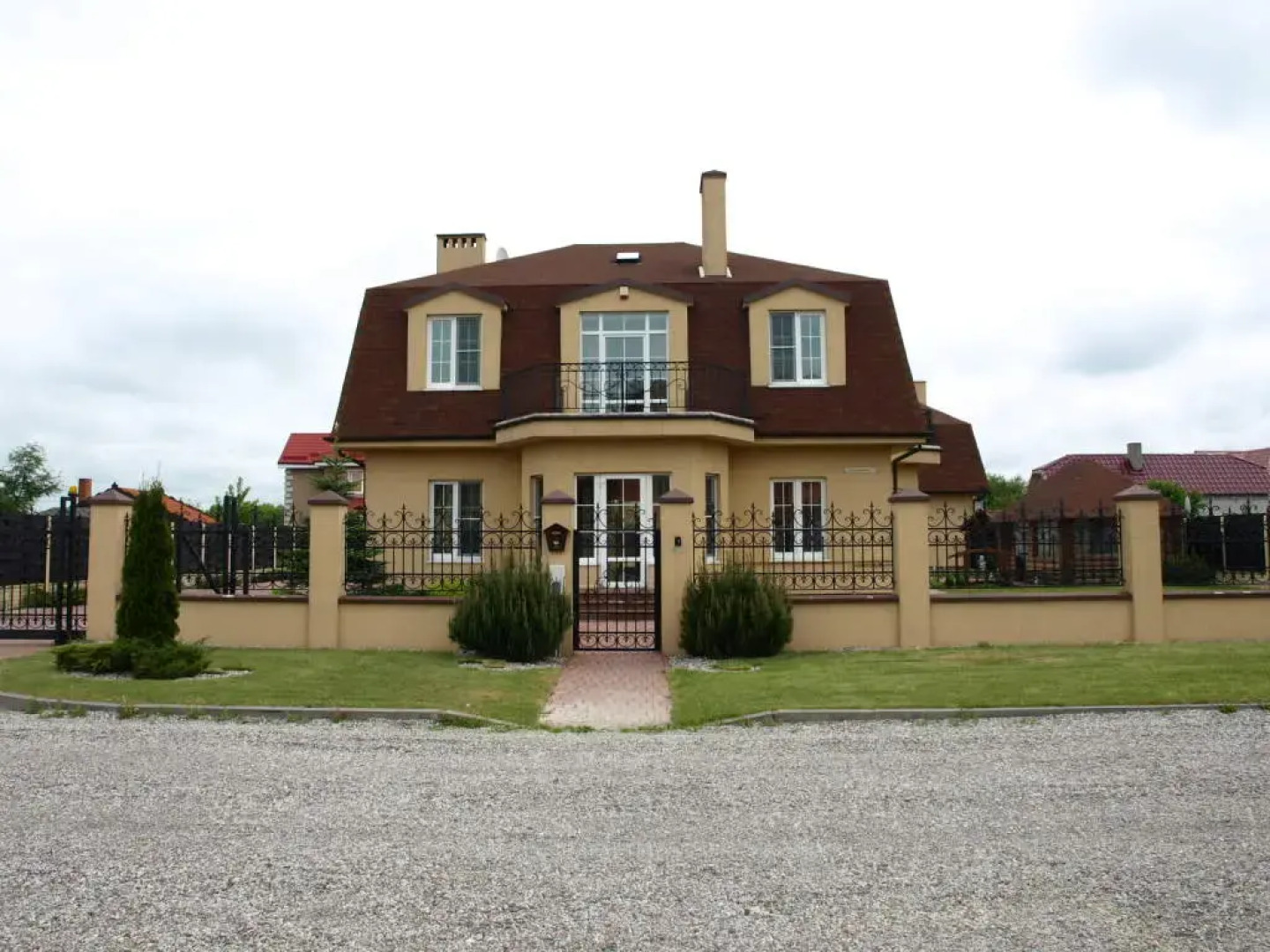 Частный дом уютный