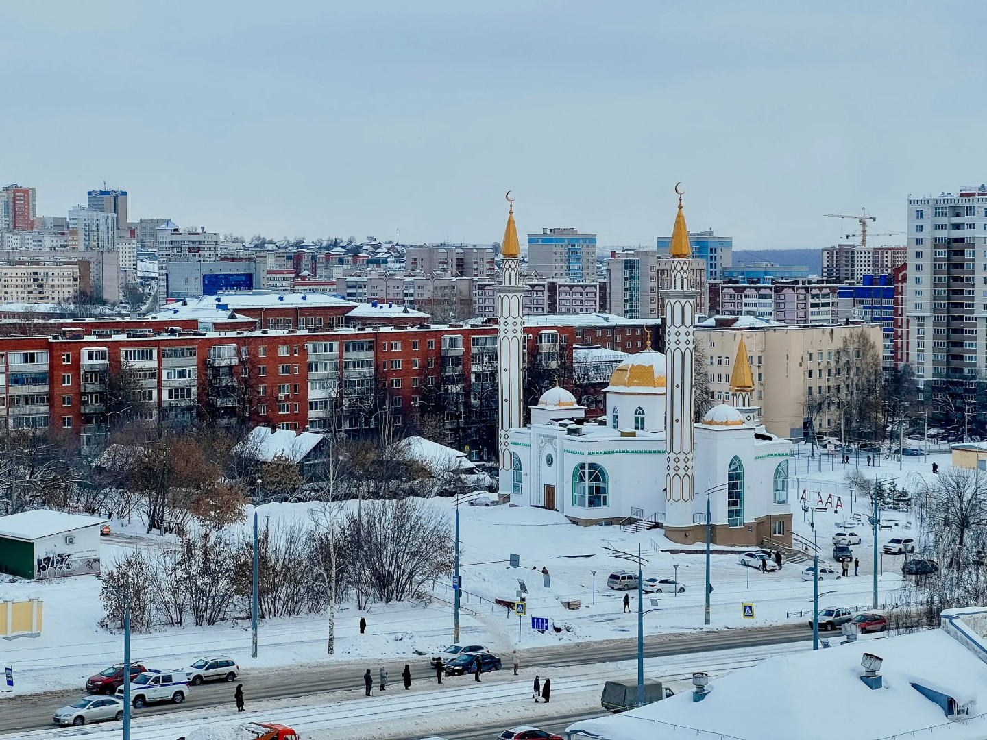 Апартаменты Privi House на Красной 140