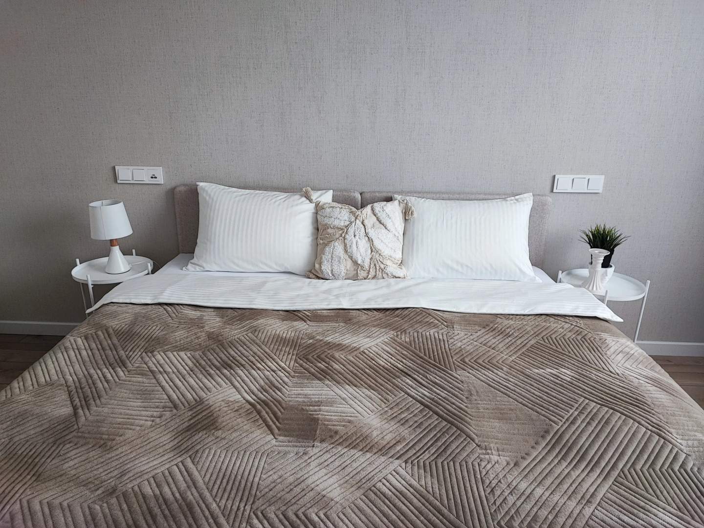 Квартира евродвушка апартаменты у Экспофорума