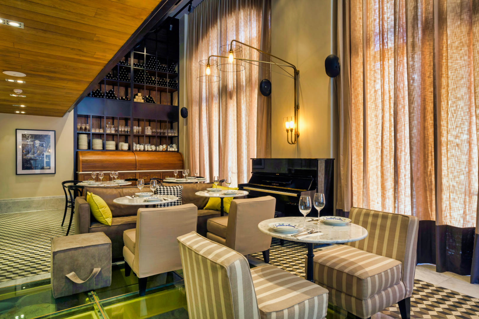 Отель Market house - an Atlas