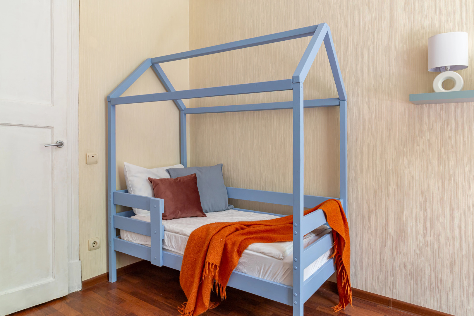 Апартаменты на Вавилова 17