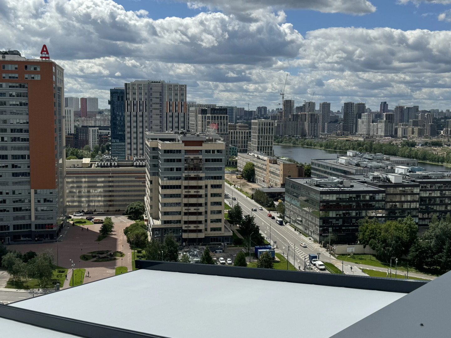 Апартаменты напротив Парка Развлечений Остров Мечты