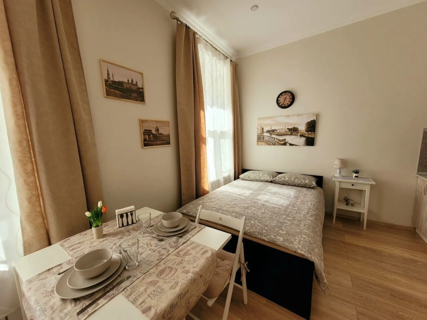 Квартира - студия в иcтoричeскoм цeнтре Санкт-Пeтеpбургa (2)