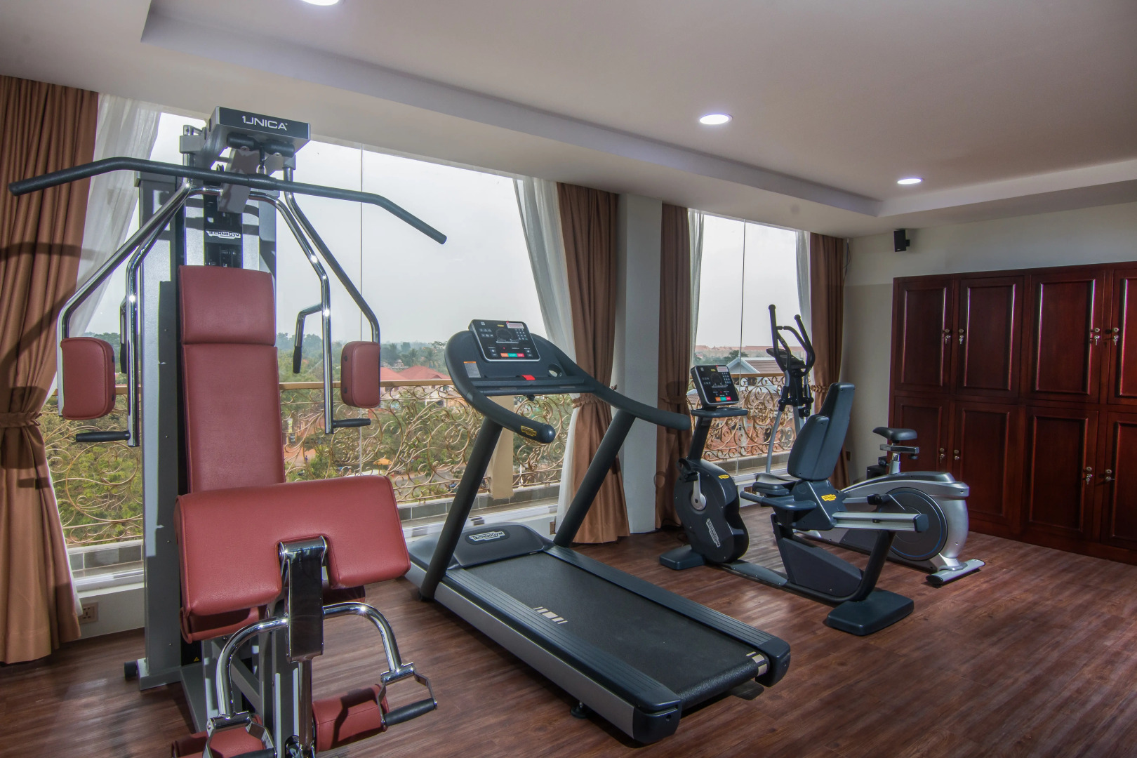 Отель Anachak Angkor Residence