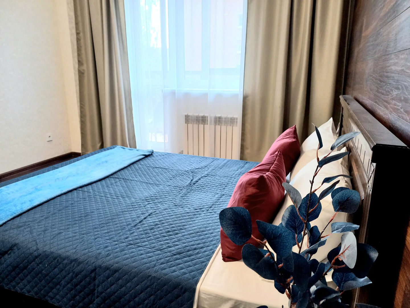 Квартира сети Неотель панорамная рядом с ВГУ, памятником Славы