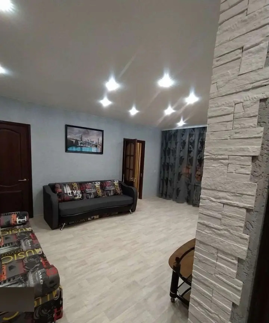 Апартаменты на Базстроевской, 22