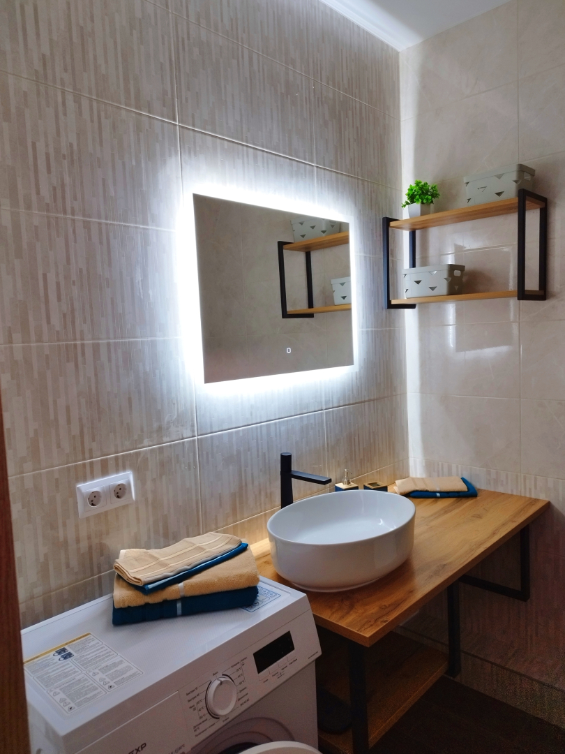 Квартира уютная с панорамным балконом в историческом районе Калининграда Амалинау