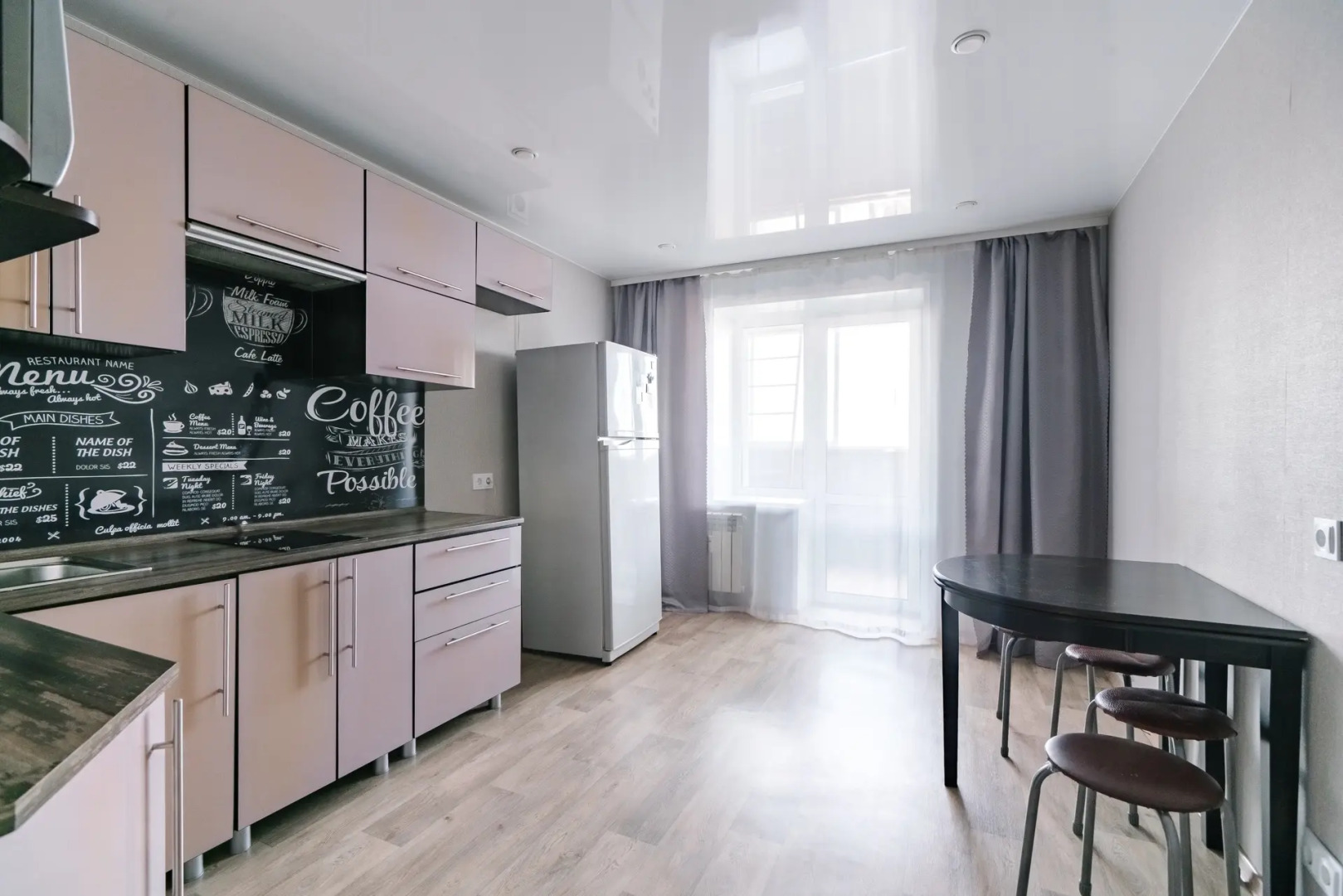 Квартира Тополиная 82