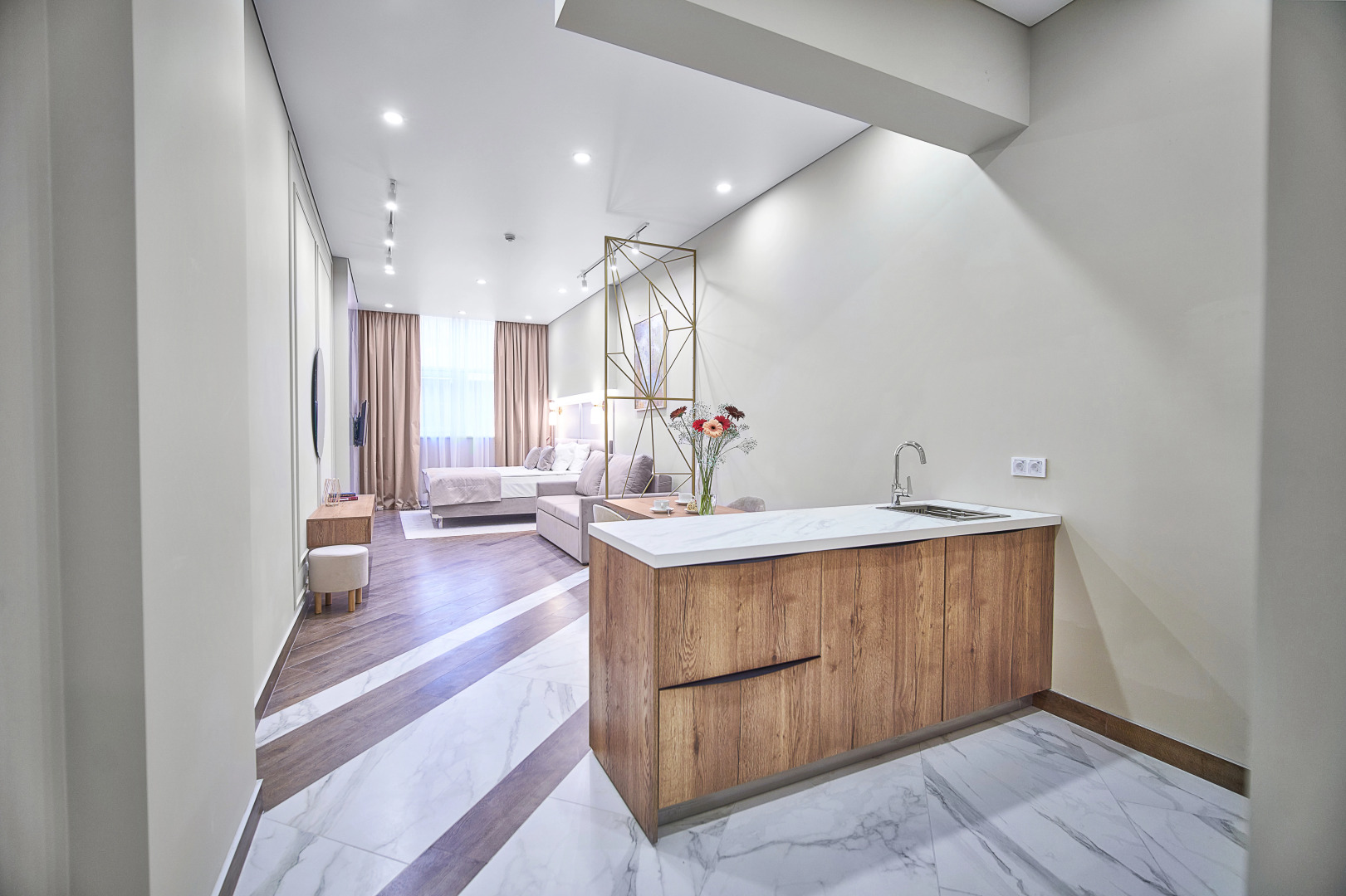 Апарт-отель Mirror Light