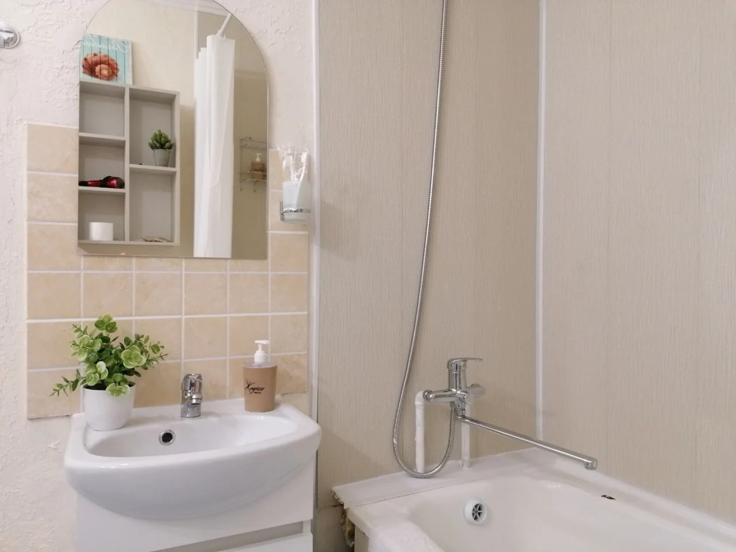 Квартира комфорт-класса возле ТРЦ Планета