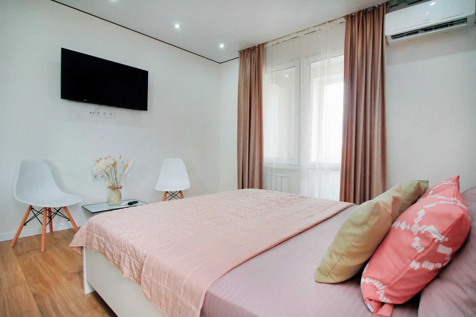 Апартаменты Уютные в центре (37 ауез)