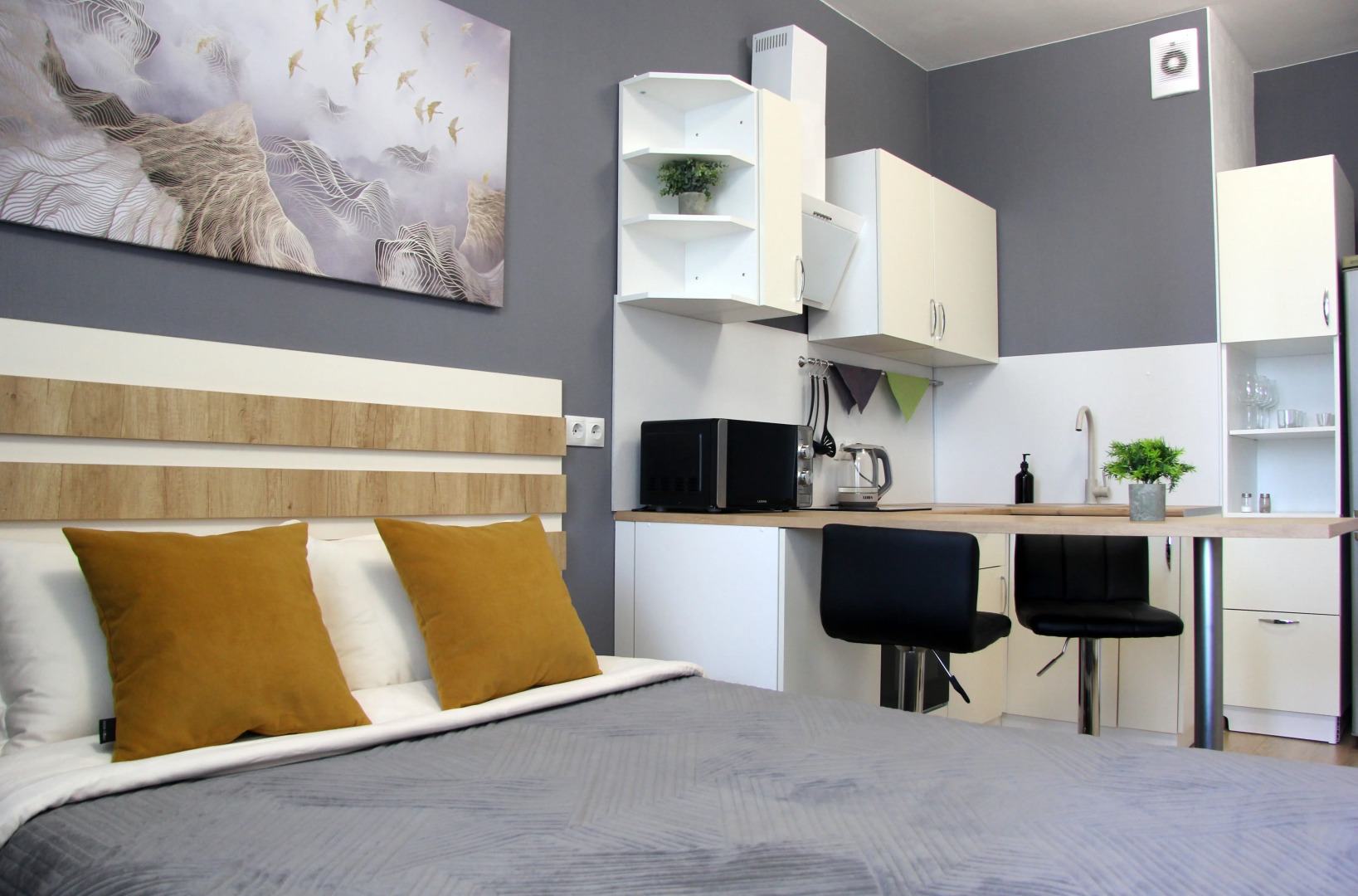 Апартаменты Академика Сахарова 95/2