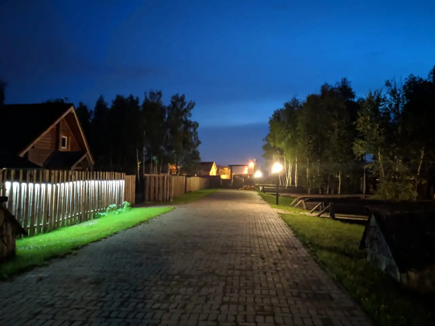 Частный дом Подмосковный Домик с двумя спальнями Люкс