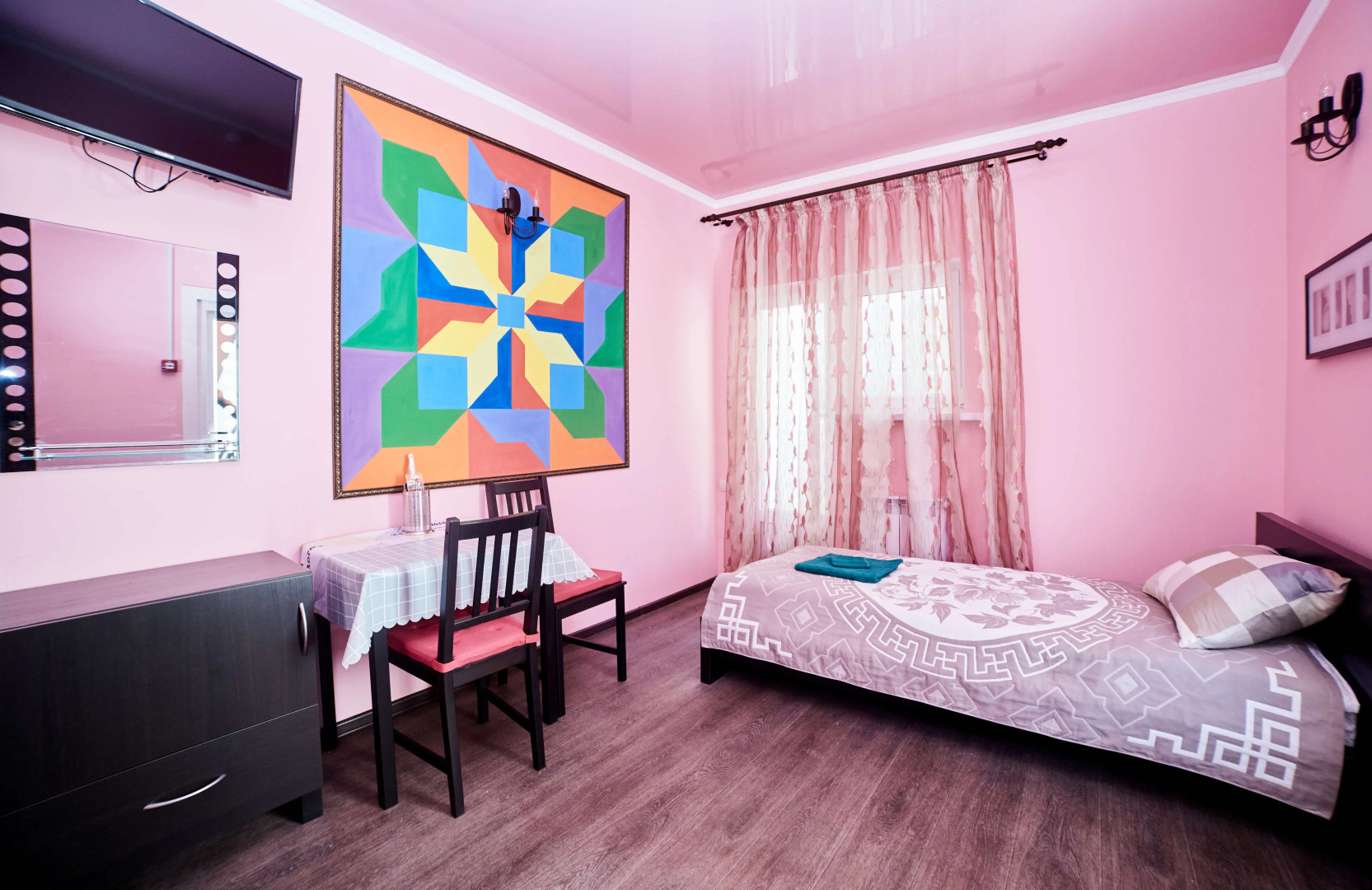 Отель Нарзан Вест