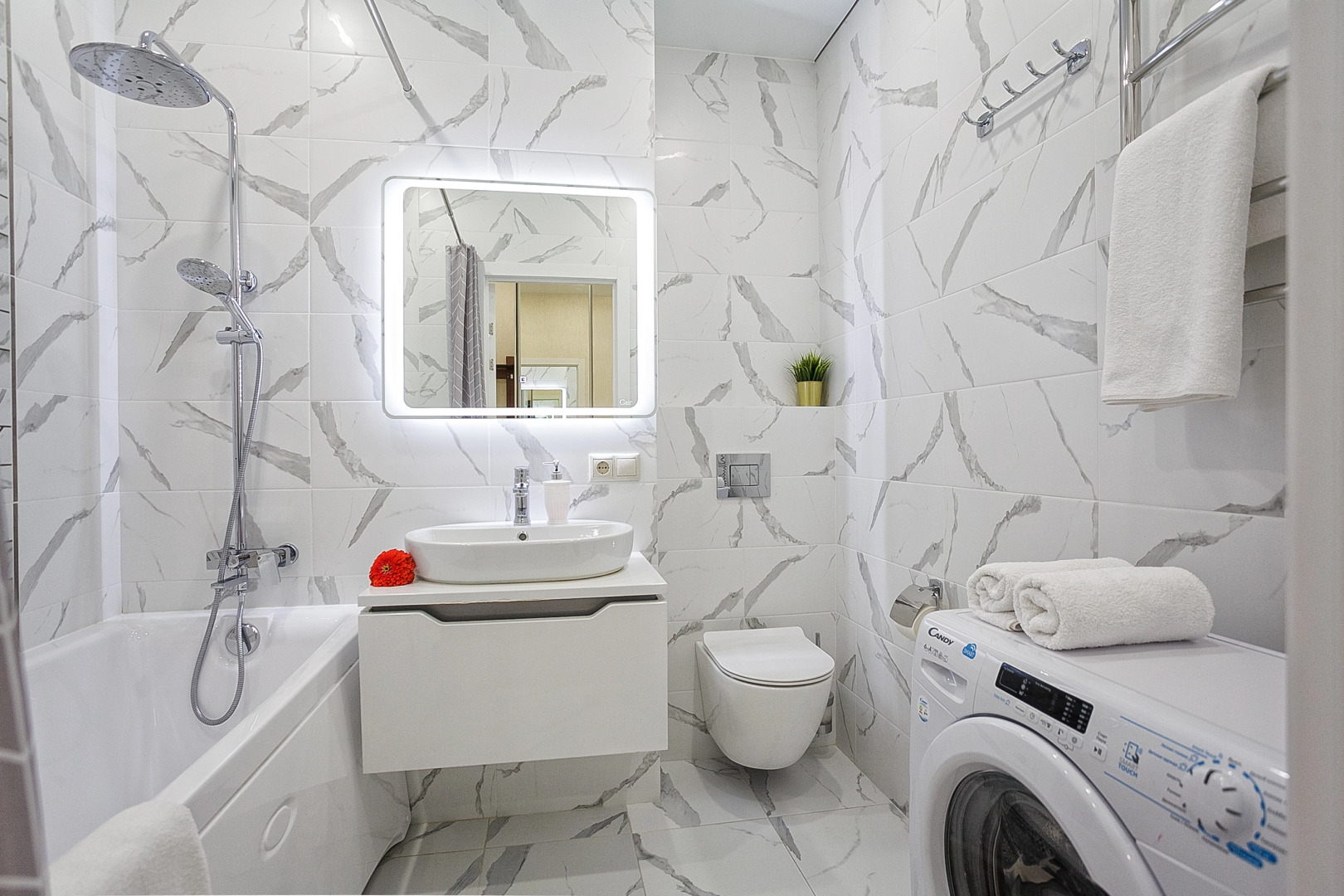 Апартаменты Зазеркалье Приморский Парк Ялта