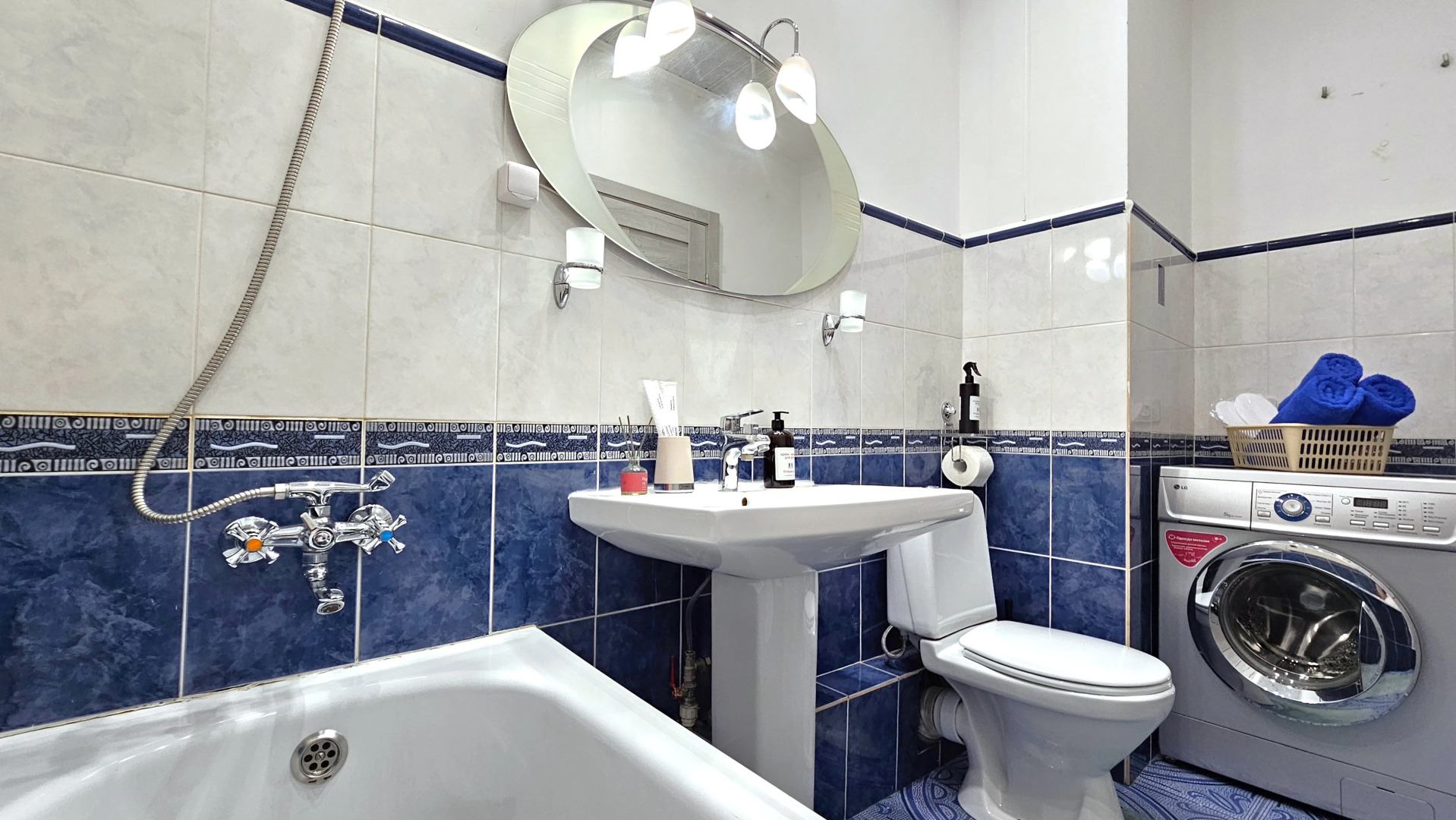 2-комн. Апартаменты в самом центре города (Цветной бульвар)