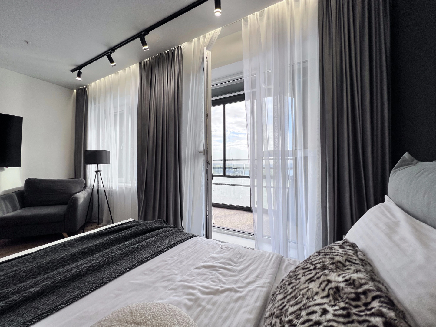 Апартаменты Видовая студия с хаммамом у реки