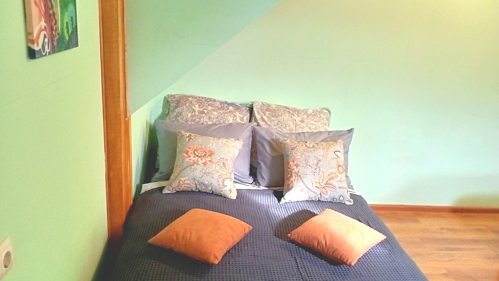 Квартира 2-к  на Берегу Озера с Лебедями