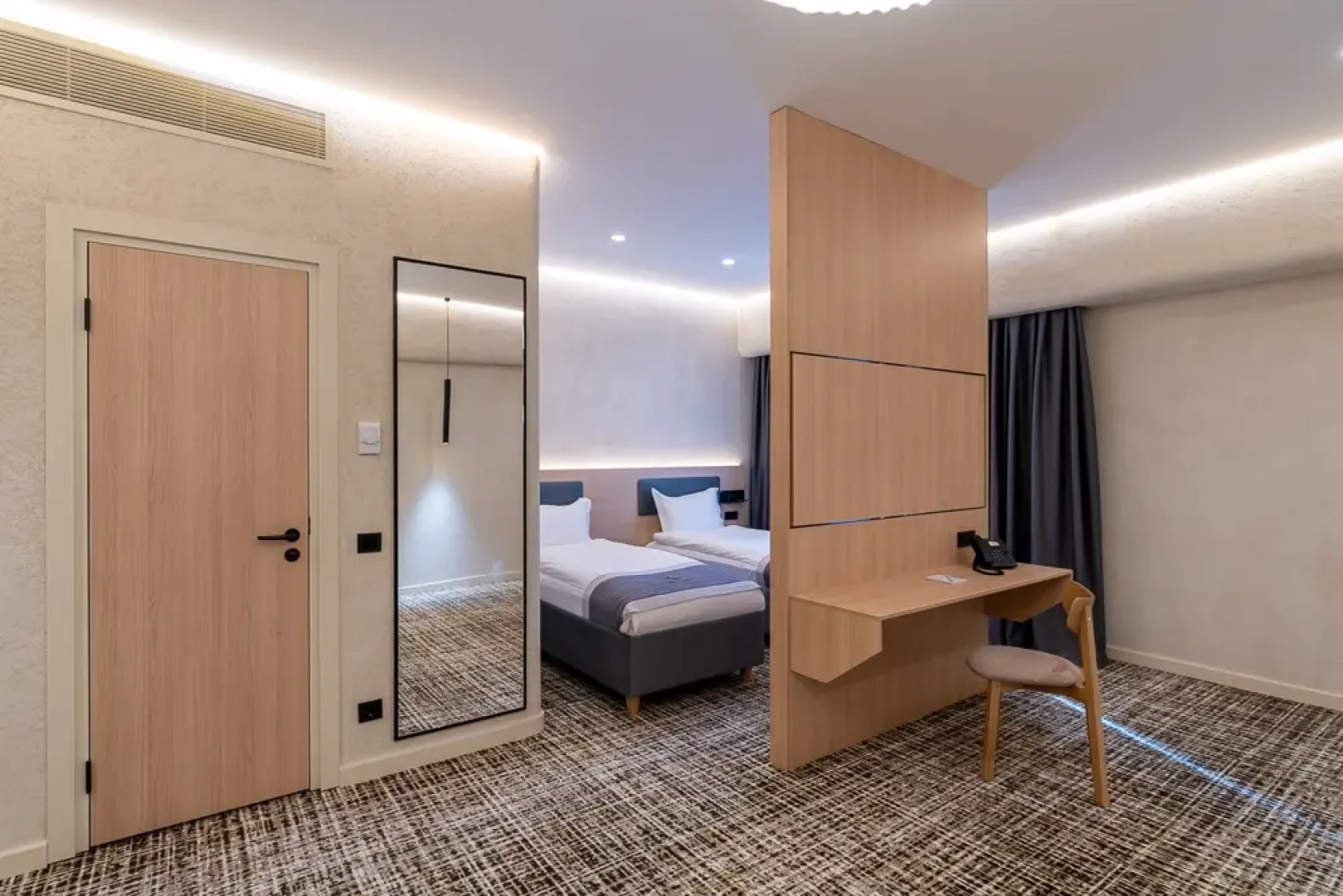 Отель Renion City