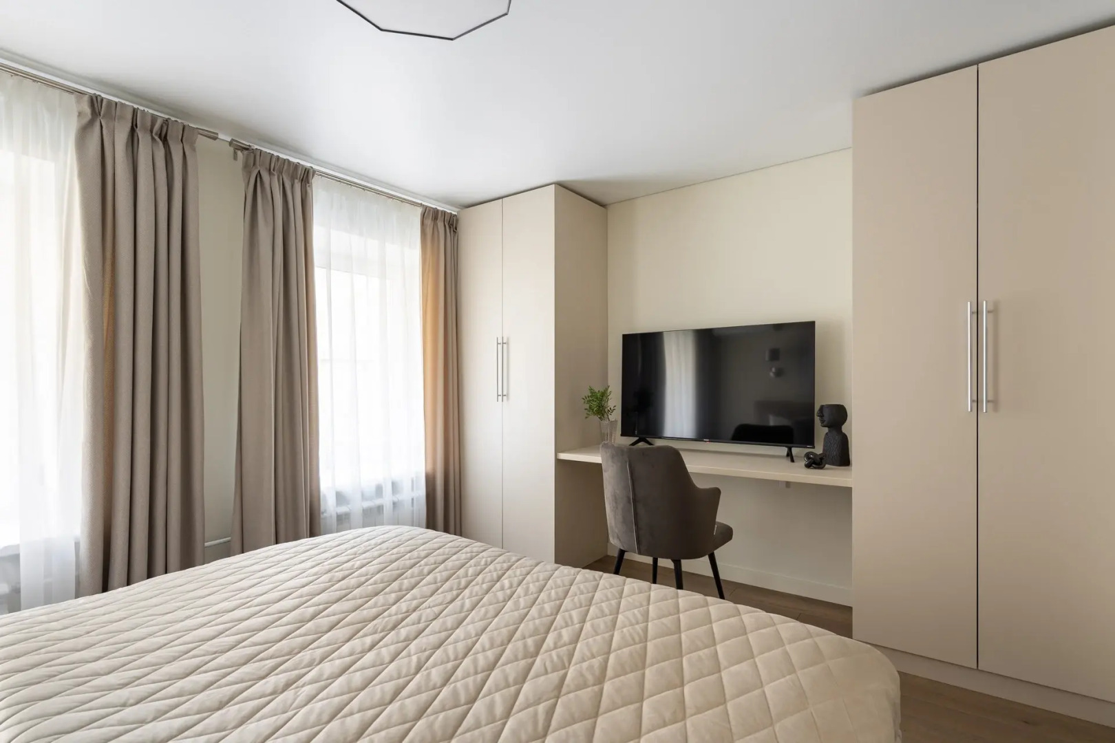 Апартаменты LetYourFlat Opera