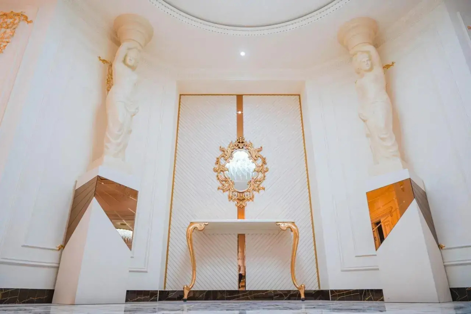 Отель Kangurt Grand