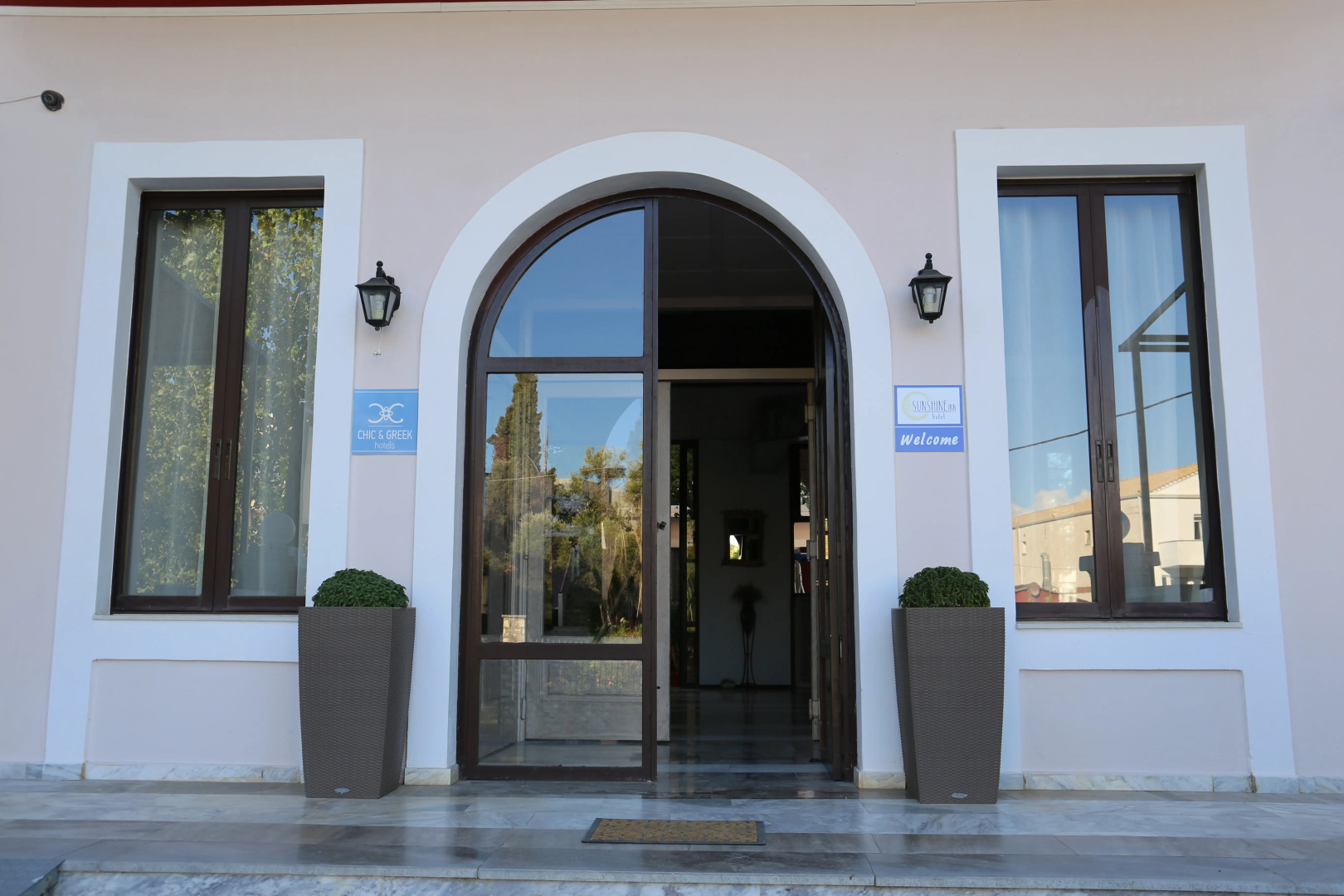 Отель Sunshine Inn