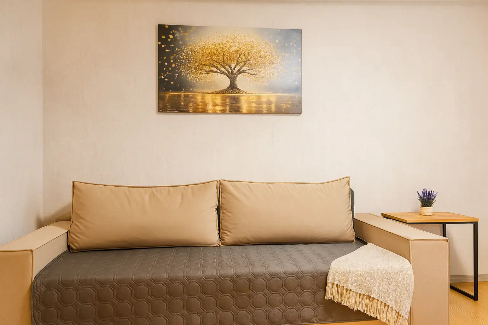 Квартира 2-х комнатная Около Метро Ленинская