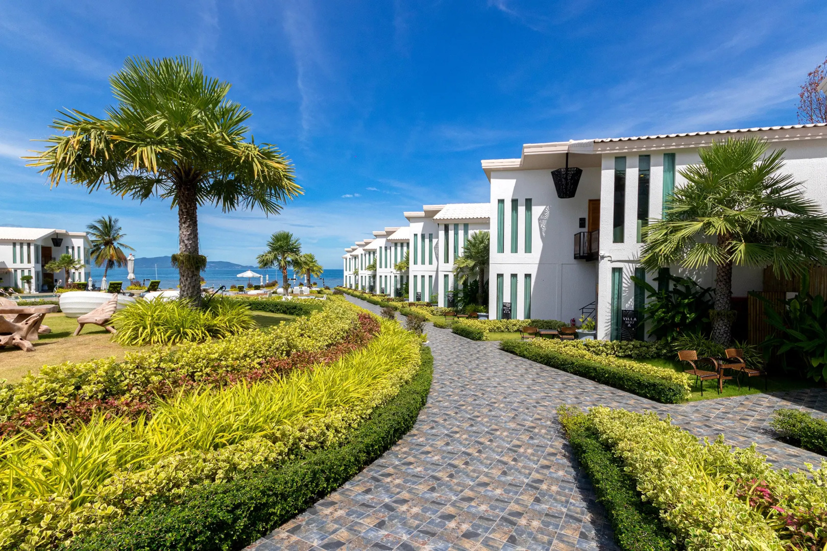 Отель Vannee Golden Sands Resort