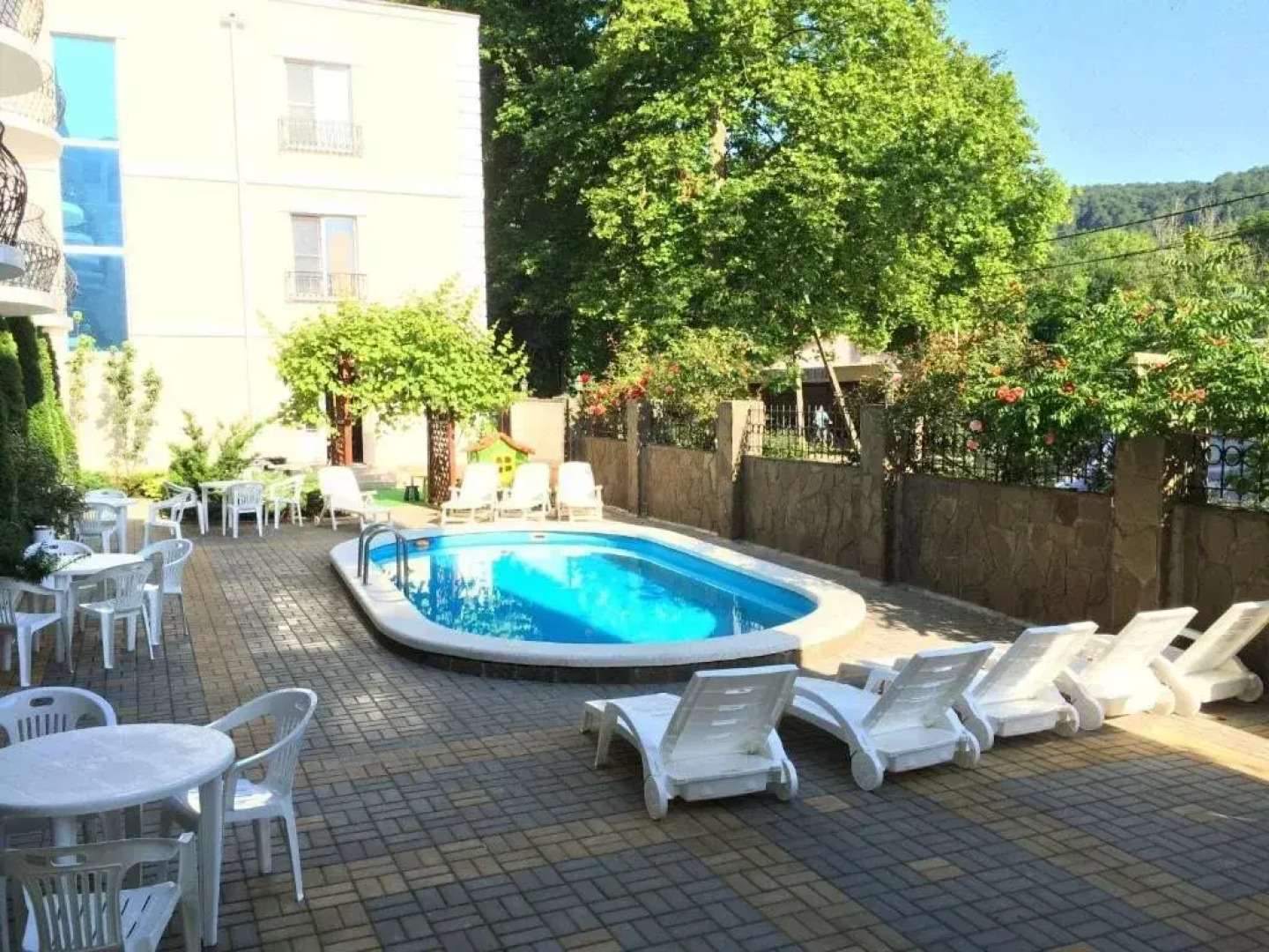 Гостевой дом Золотой Каштан