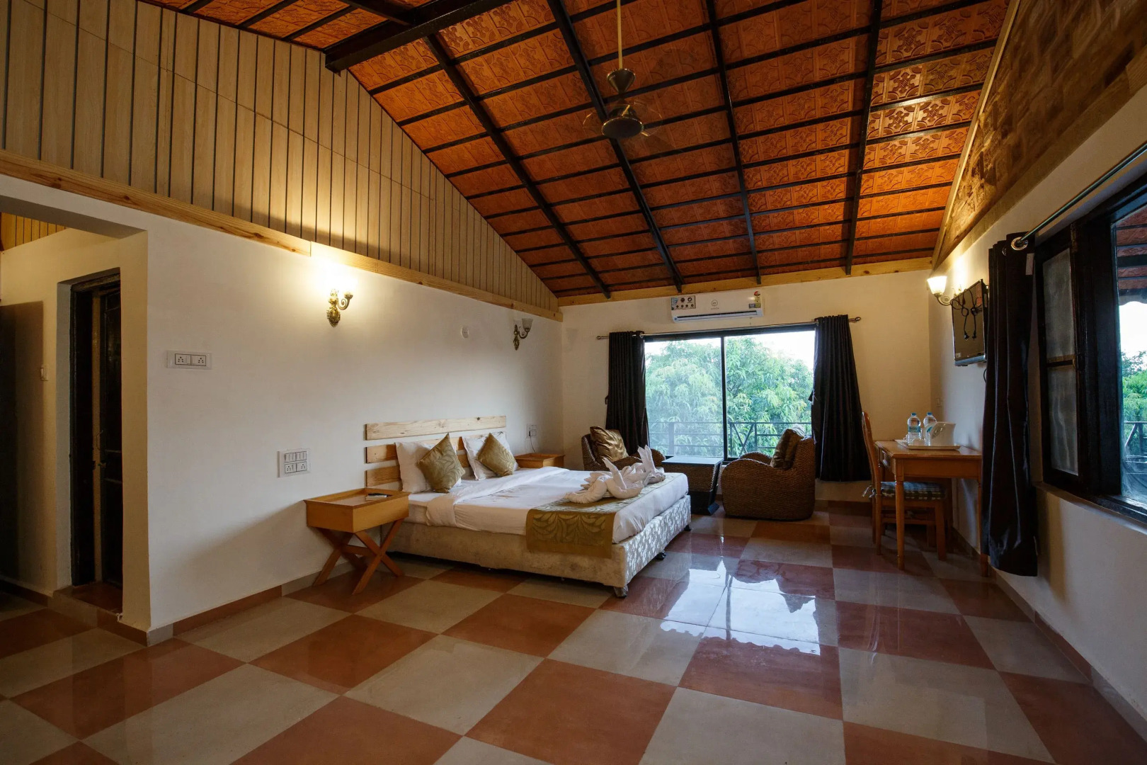 Отель Gir Lions Paw Resort