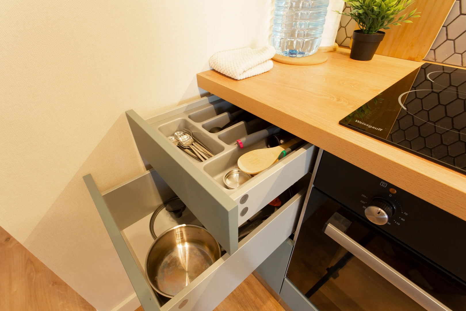 Апартаменты 2-х комнатные в экостиле в центре