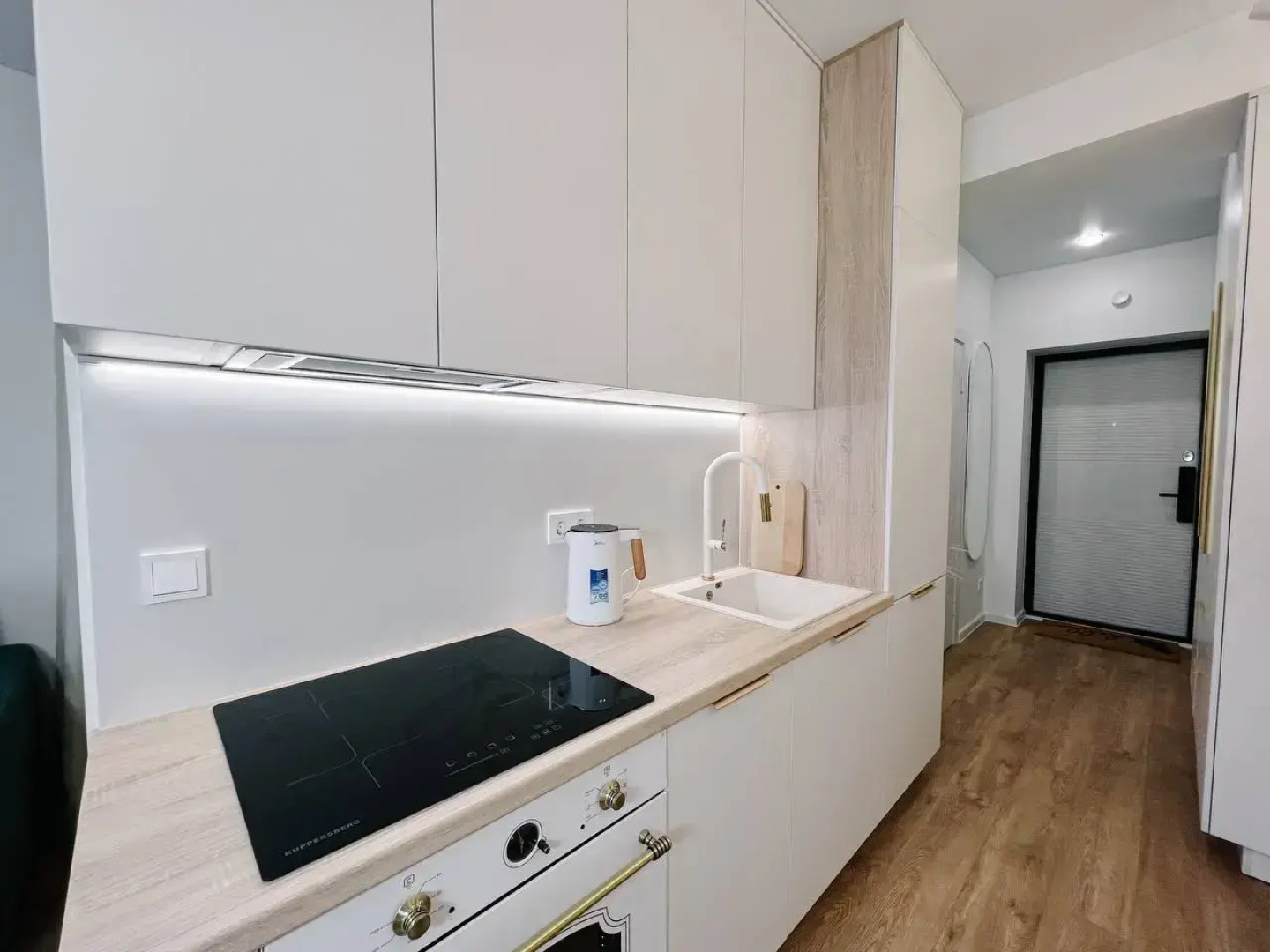 Квартира Aparts Дизайн-студия в центре с ж/д вокзалом