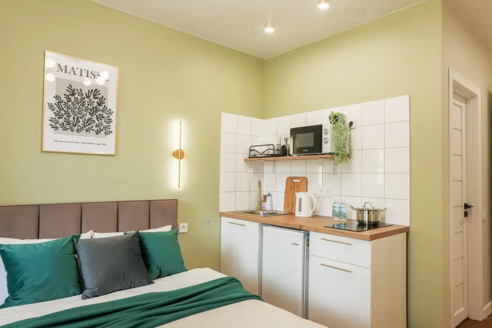 Апартаменты На Семена Лагоды (1)