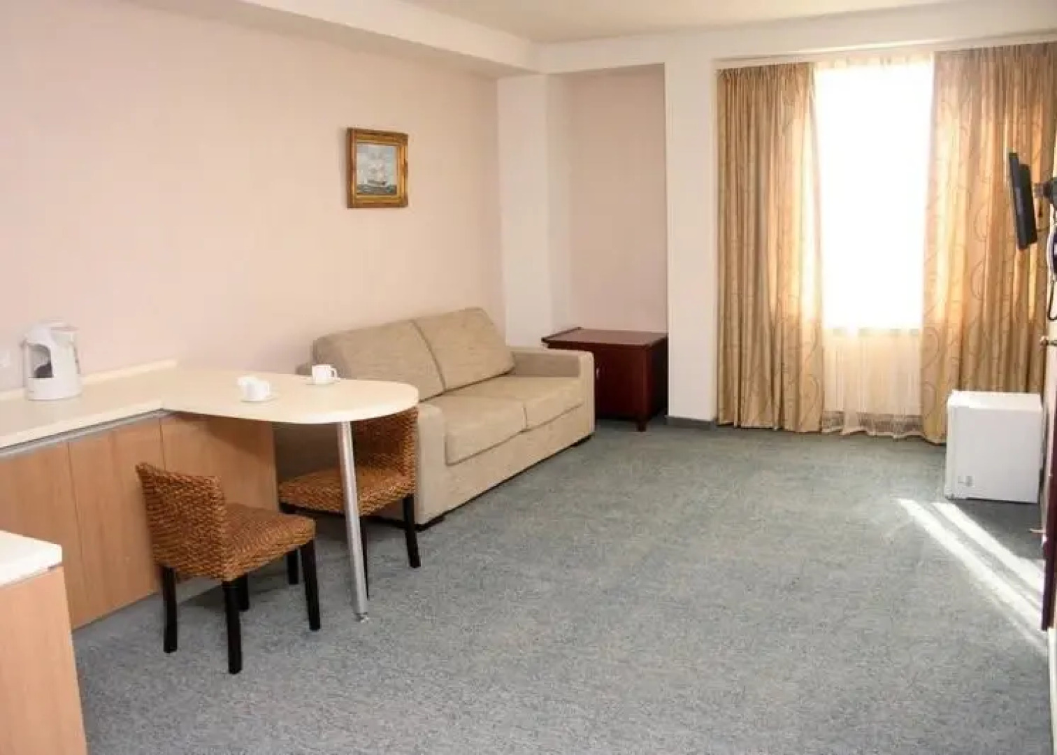 Гостиница Командор