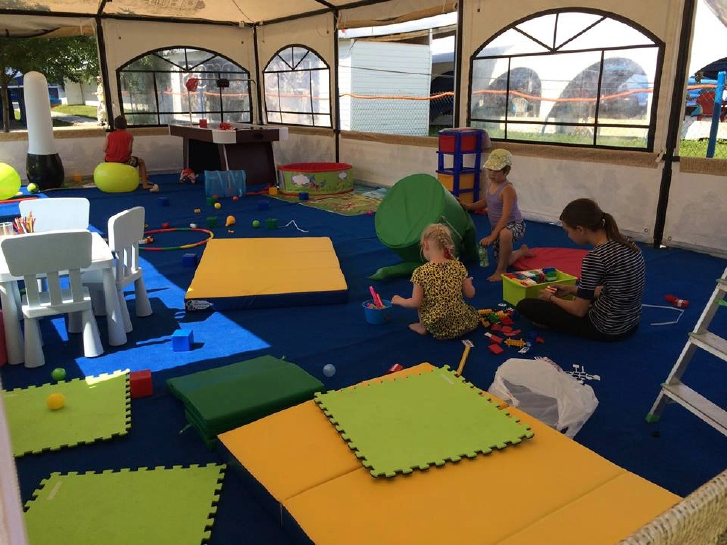 Отель Аэроград