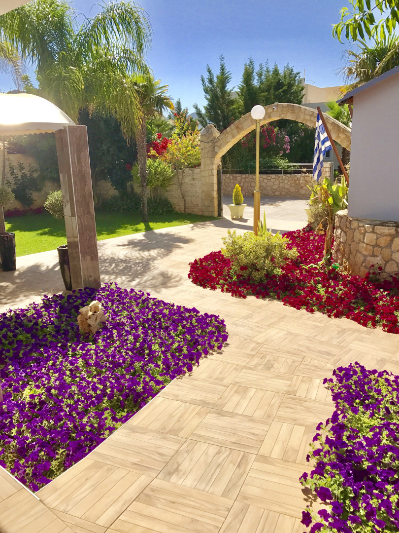 Отель Paradice Luxury Suites