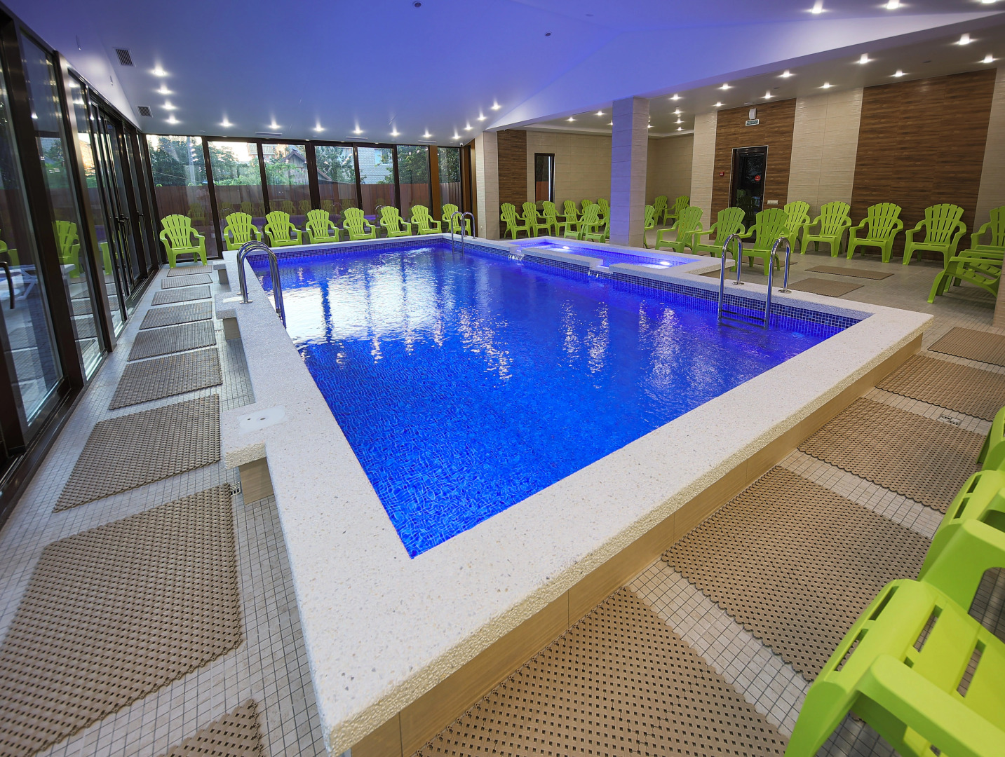 Отель Версаль