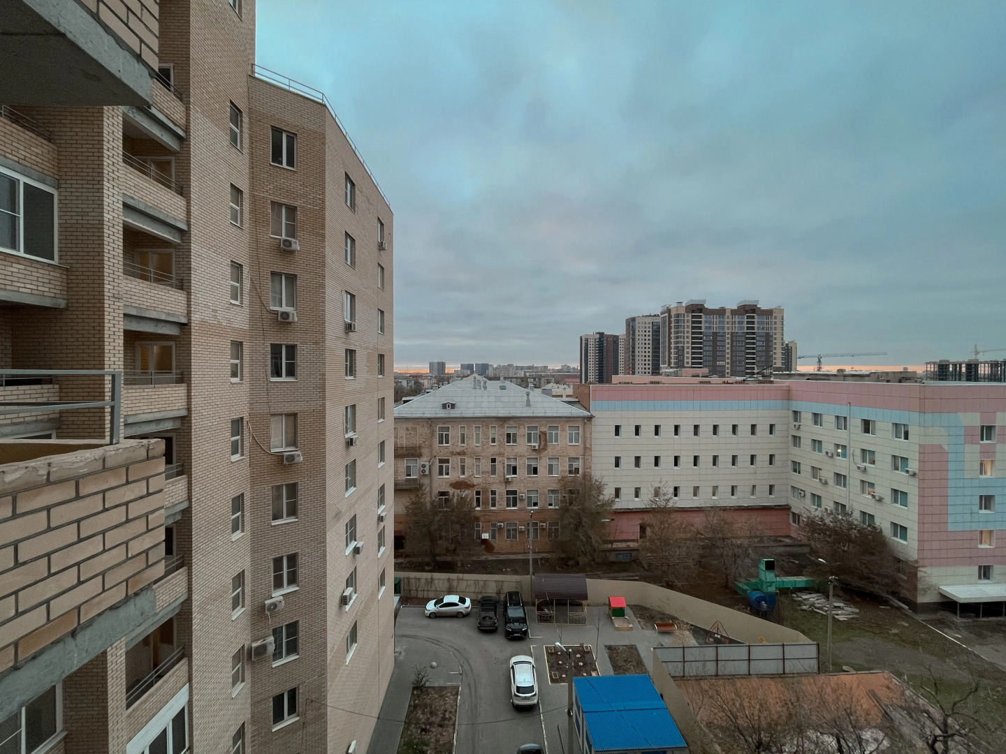 Квартира Green FOX двухкомнатная с евроремонтом