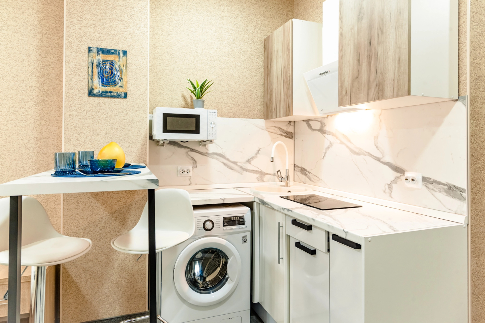 Апартаменты Премиум Студия Голубые Дали 9 B-Flats