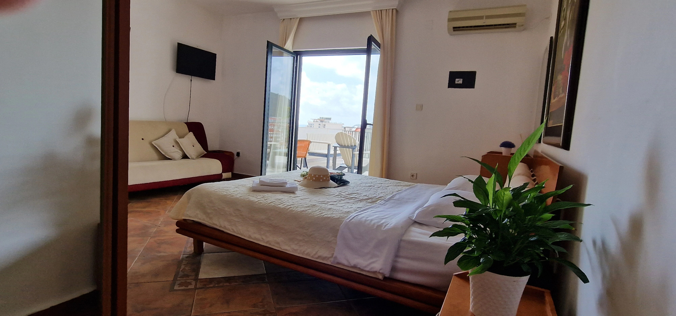 Мини-отель Villa Lutovac