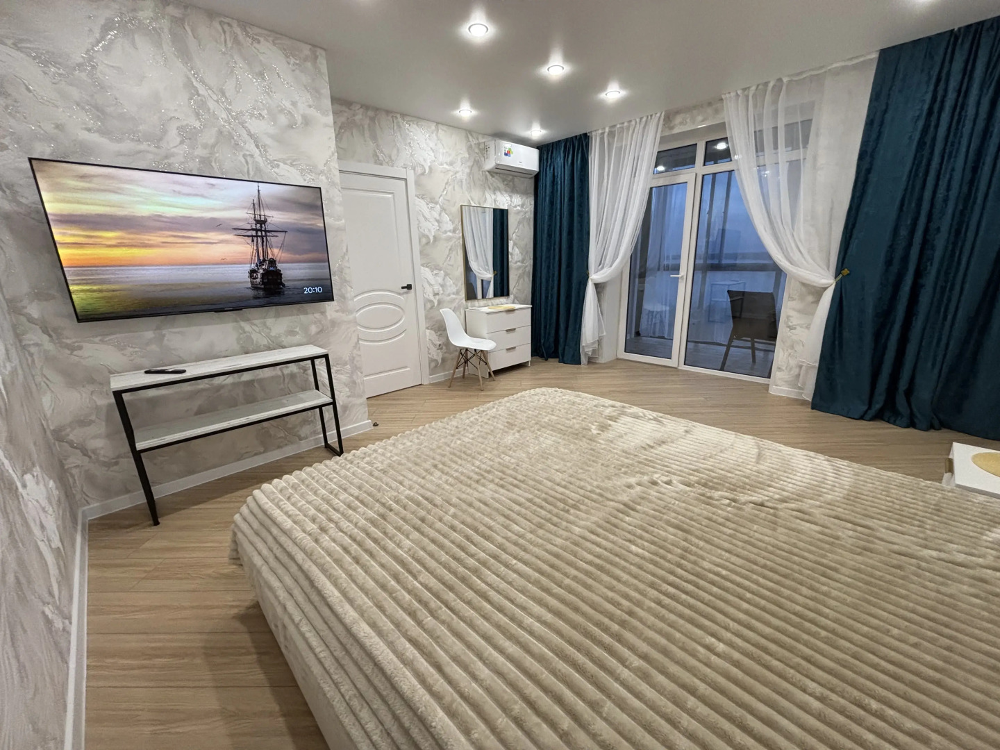 Квартира Уютная и светлая видовая квартира с панорамным видом на Волгу