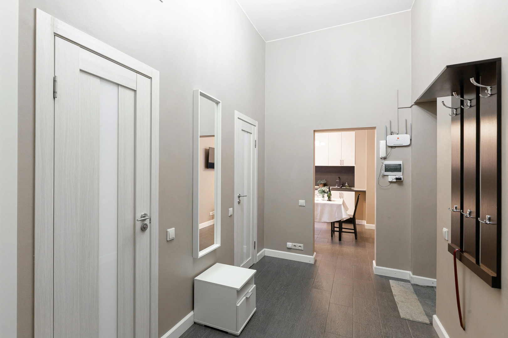 Апартаменты на Караванной