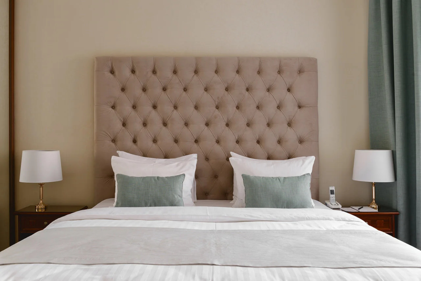 Гостиница Октябрьская